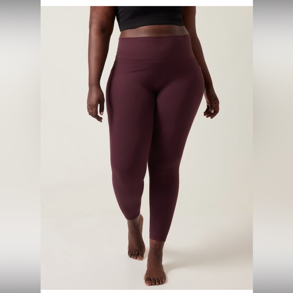 Athleta SALUTATION STASH HIGH RISE LEGGING // Spiced Cabernet #599749 - Picture 4 of 16